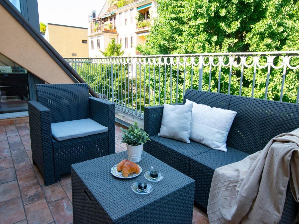 The Rent - Attic With Terrace In Downtown Appartamento Milano